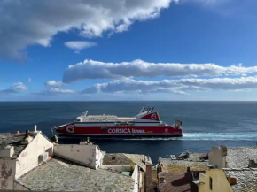 CASA GUASCO superbe duplex au cœur de la Citadelle, vue à 360